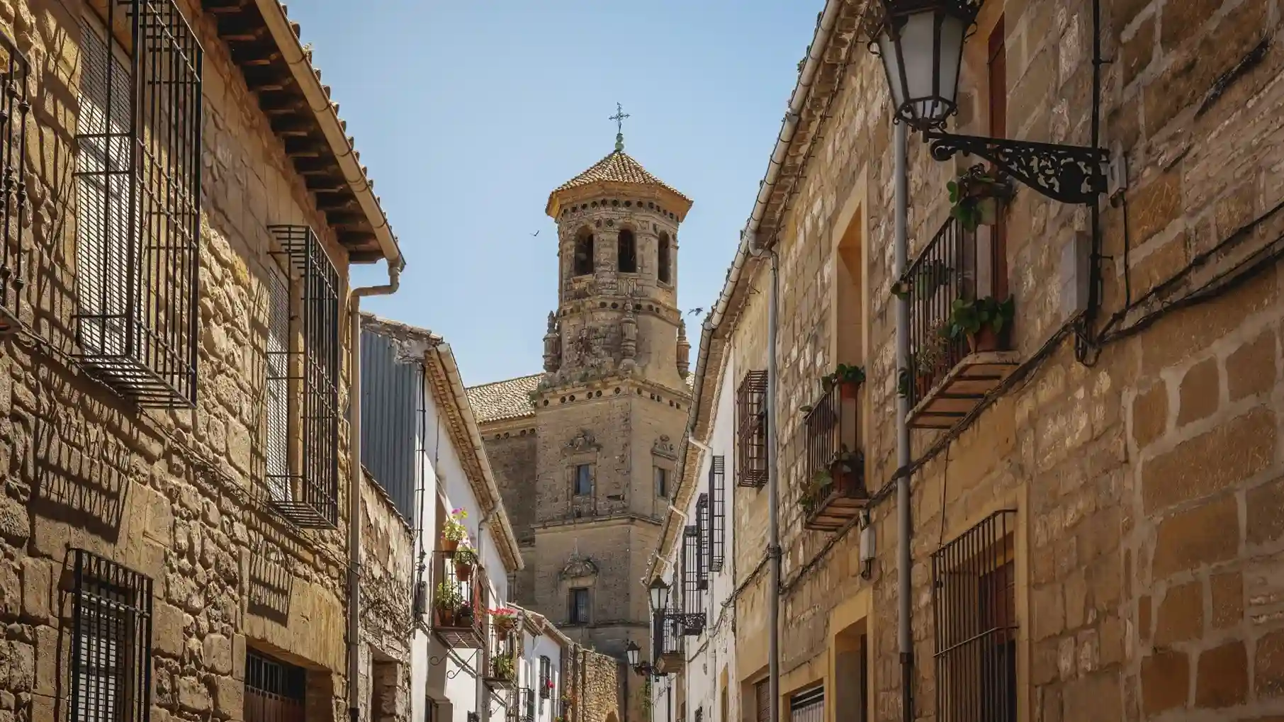 Qué Visitar en Baeza iglesia
